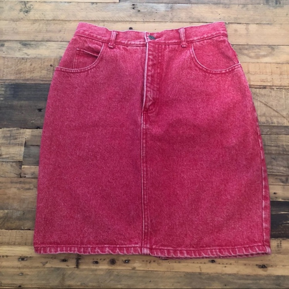 Red denim vintage Guess skirt